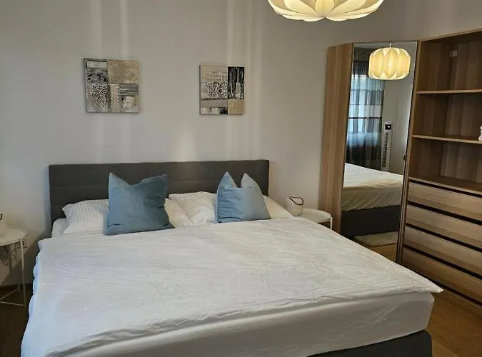 Cosy & Elegant Cityhouse With Garden Σπίτι διακοπών